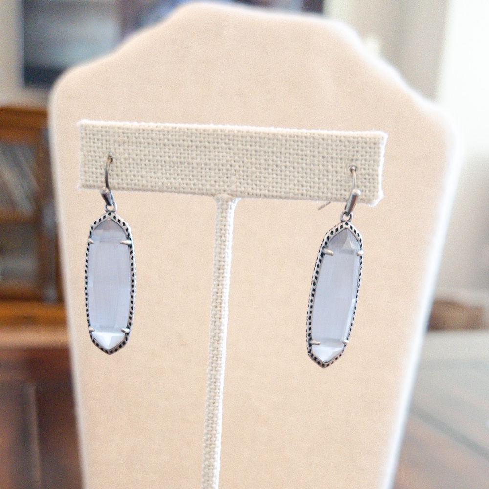 (Like New) Kendra Scott Layla Drop Earrings in Slate